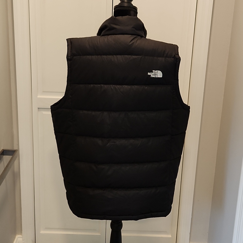 North Face vest - Picture 3 of 4